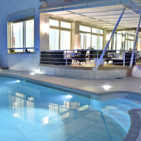 Hotel Meuble Nazionale Lignano Sabbiadoro Buitenkant foto