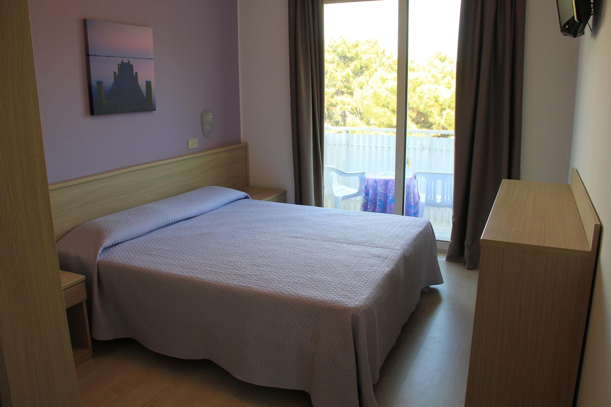 Hotel Meuble Nazionale Lignano Sabbiadoro Buitenkant foto
