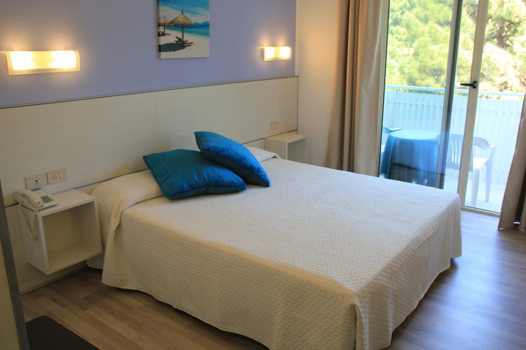 Hotel Meuble Nazionale Lignano Sabbiadoro Kamer foto